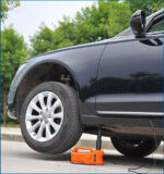 Refurbished – Janvitha DC 12V 450mm 3 Tons Electronic Hydraulic Car Jack for All Cars (Orange) - Image 3